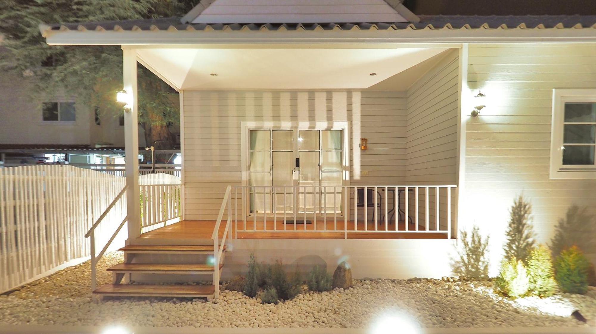 Baan Casita With Private Seaside Cottage Хуа Хин Екстериор снимка